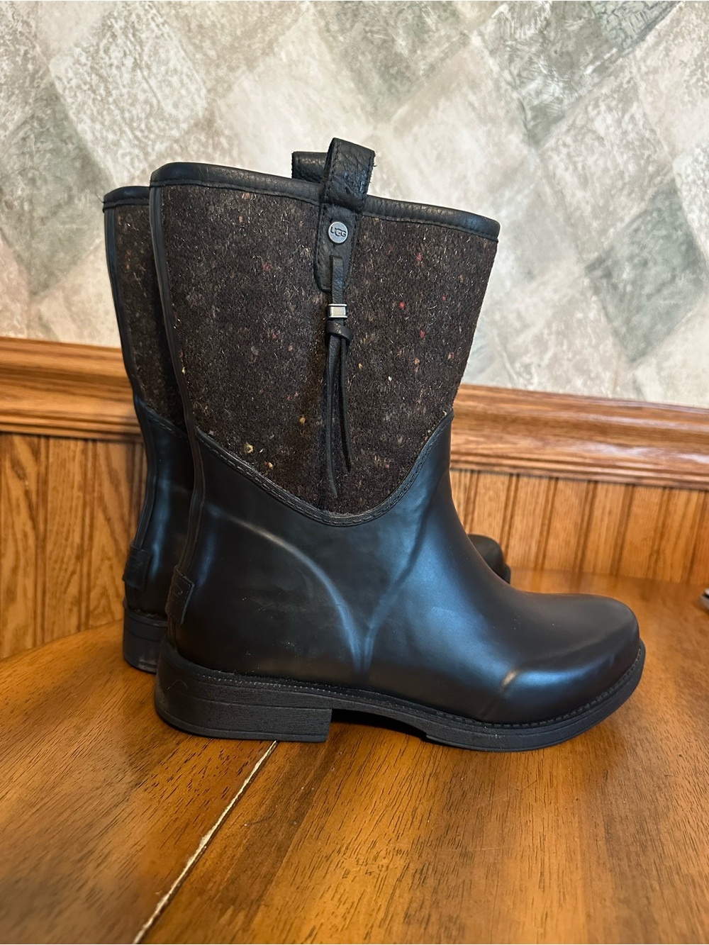 UGG Black Short Waterproof Rain Boots with Dark Heathered Upper